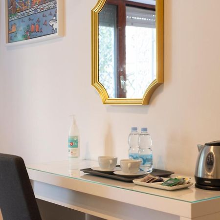 Room 66 نابولي المظهر الخارجي الصورة