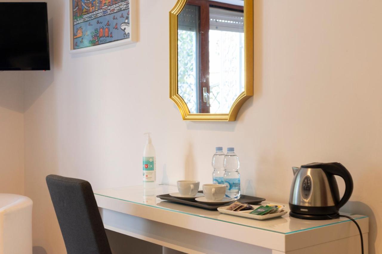 Room 66 نابولي المظهر الخارجي الصورة